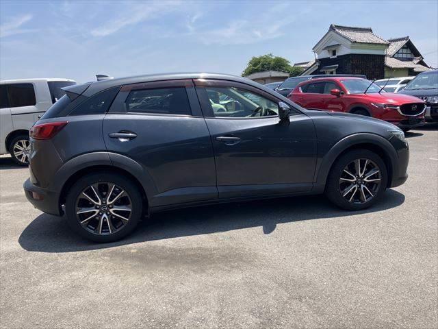 ＣＸ－３ ＸＤ　ツーリング　禁煙車　純正ＳＤナビ　バックカメラ　ブルートゥース　ＬＥＤヘッドライト　ＥＴＣ　衝突軽減ブレーキ　ブラインドスポットモニター　プッシュスタート　スマートキー　クルーズコントロール　フルセグＴＶ（17枚目）