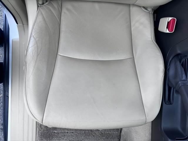 ランドクルーザープラド ＴＸ　Ｌパッケージ　サンルーフ　ベージュ本革シート　純正ＳＤナビ　バックカメラ　シートヒーター　フルセグＴＶ　禁煙車　Ｂｌｕｅｔｏｏｔｈ　ＥＴＣ　クルーズコントロール　パワーシート　盗難防止装置　スマートキー（57枚目）