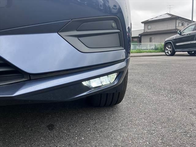 ＸＣ６０ Ｄ４　ＡＷＤ　モーメンタム　全席シートヒーター　全方位カメラ　純正メモリーナビ　ＬＥＤヘッドライト　障害物センサー　ブラインドスポットモニター　本革シート　禁煙車　アダプティブフクルーズコントロール　パーキングアシスト（12枚目）