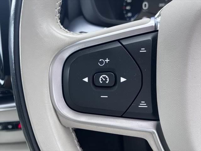 ＸＣ６０ Ｄ４　ＡＷＤ　モーメンタム　全席シートヒーター　全方位カメラ　純正メモリーナビ　ＬＥＤヘッドライト　障害物センサー　ブラインドスポットモニター　本革シート　禁煙車　アダプティブフクルーズコントロール　パーキングアシスト（41枚目）