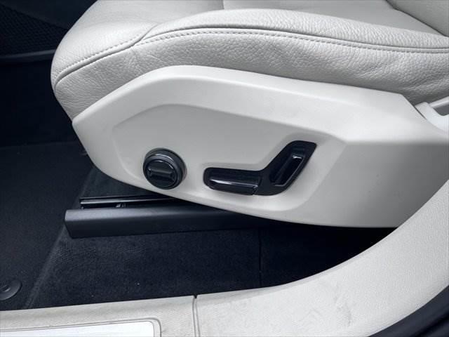 ＸＣ６０ Ｄ４　ＡＷＤ　モーメンタム　全席シートヒーター　全方位カメラ　純正メモリーナビ　ＬＥＤヘッドライト　障害物センサー　ブラインドスポットモニター　本革シート　禁煙車　アダプティブフクルーズコントロール　パーキングアシスト（65枚目）