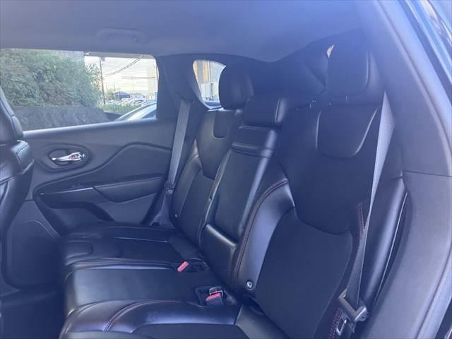 CHRYSLER JEEP JEEP CHEROKEE TRAILHAWK