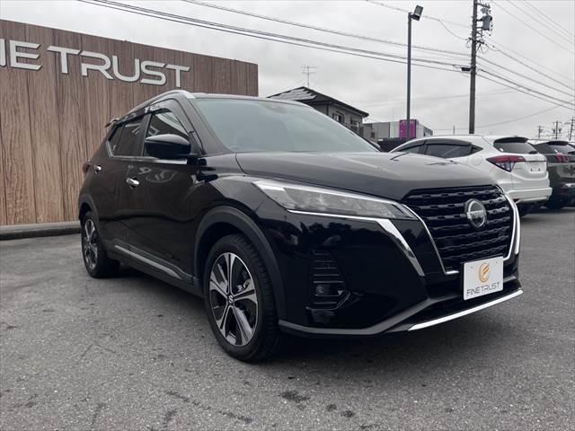 キックス Ｘ　純正１０インチナビ　全方位カメラ　レーダークルーズコントロール　シートヒーター　衝突軽減ブレーキ　禁煙車　デジタルインナーミラー　フルセグＴＶ　ＥＴＣ　ＬＥＤヘッドライト　ルーフレール　障害物センサー（16枚目）