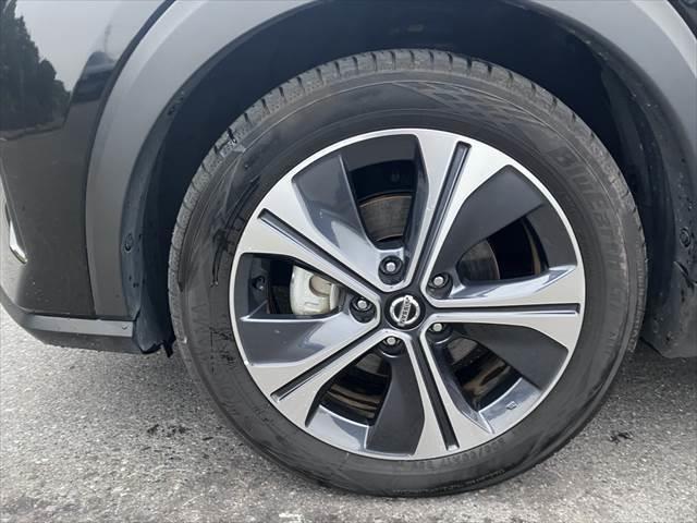 キックス Ｘ　純正１０インチナビ　全方位カメラ　レーダークルーズコントロール　シートヒーター　衝突軽減ブレーキ　禁煙車　デジタルインナーミラー　フルセグＴＶ　ＥＴＣ　ＬＥＤヘッドライト　ルーフレール　障害物センサー（30枚目）