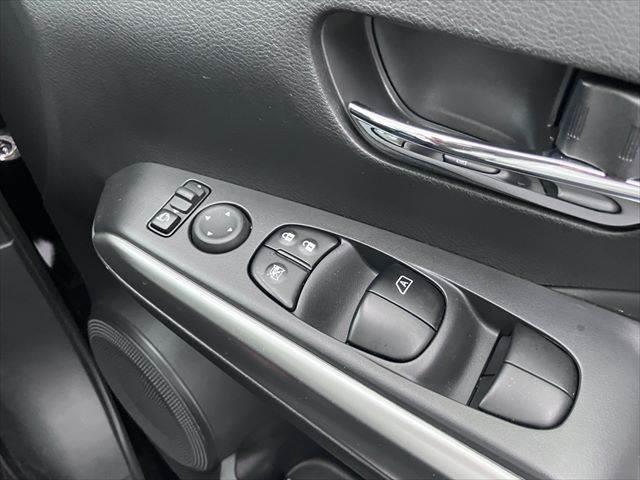 キックス Ｘ　純正１０インチナビ　全方位カメラ　レーダークルーズコントロール　シートヒーター　衝突軽減ブレーキ　禁煙車　デジタルインナーミラー　フルセグＴＶ　ＥＴＣ　ＬＥＤヘッドライト　ルーフレール　障害物センサー（47枚目）