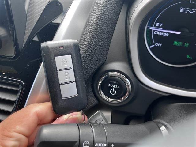 エクリプスクロスPHEV P 4WD 本革シート 純正メモリーナビ レーダークルーズコントロール 全方位カメラ シートヒーター 禁煙車 LEDヘッドライト Bluetooth 衝突軽減ブレーキ 障害物センサー ETC パワーシート(33枚目)