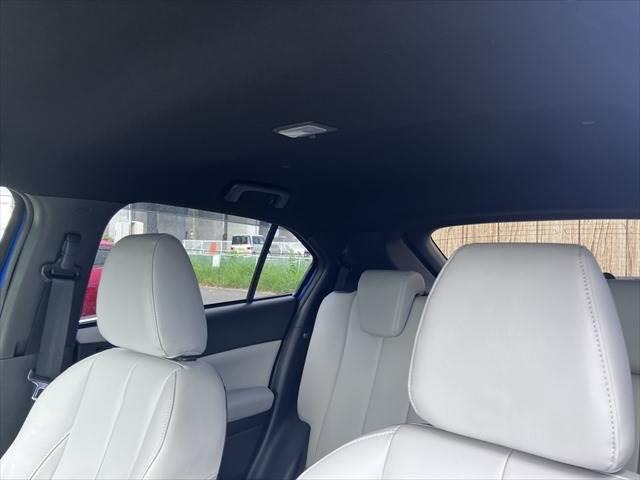 エクリプスクロスPHEV P 4WD 本革シート 純正メモリーナビ レーダークルーズコントロール 全方位カメラ シートヒーター 禁煙車 LEDヘッドライト Bluetooth 衝突軽減ブレーキ 障害物センサー ETC パワーシート(44枚目)