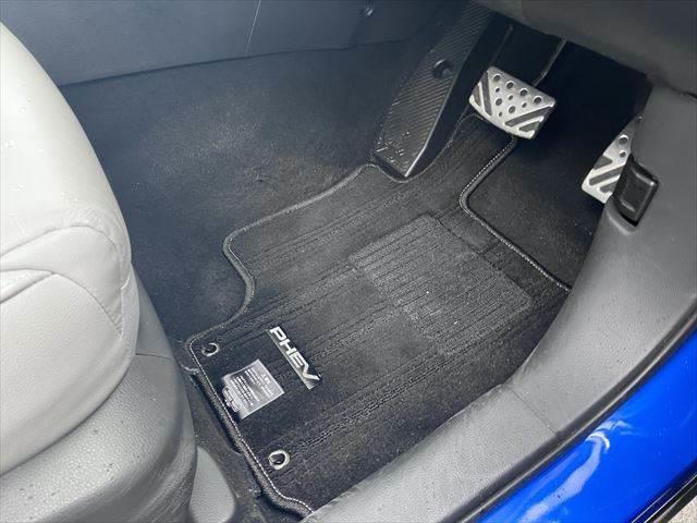 エクリプスクロスPHEV P 4WD 本革シート 純正メモリーナビ レーダークルーズコントロール 全方位カメラ シートヒーター 禁煙車 LEDヘッドライト Bluetooth 衝突軽減ブレーキ 障害物センサー ETC パワーシート(45枚目)