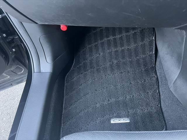 CX-5 XD Lパッケージ ディーゼルターボ 本革シート 純正SDナビ レーダークルーズ シートヒーター バックカメラ 禁煙車 フルセグ クリアランスソナー パワーシート MTモード付 ETC スマートキー Bluetooth(51枚目)