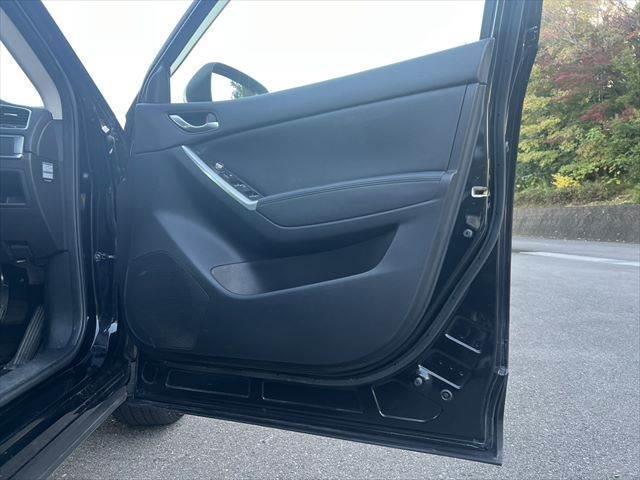 CX-5 XD Lパッケージ ディーゼルターボ 本革シート 純正SDナビ レーダークルーズ シートヒーター バックカメラ 禁煙車 フルセグ クリアランスソナー パワーシート MTモード付 ETC スマートキー Bluetooth(52枚目)