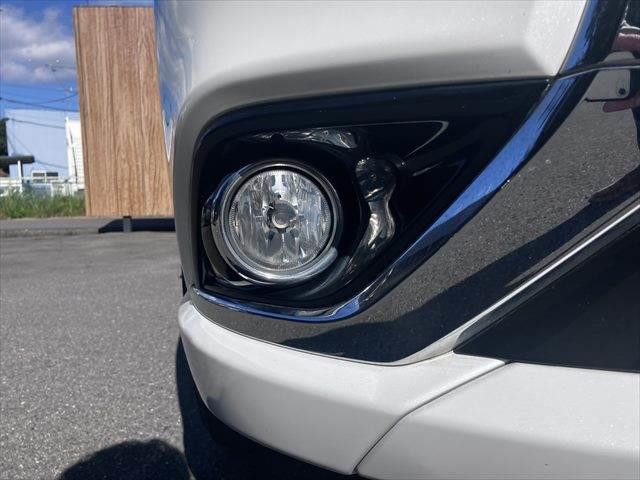 アウトランダーPHEV Gプレミアムパッケージ 4WD 黒本革シート ロックフォードサウンド 純正SDナビ レーダークルーズコントロール 全周囲カメラ シートヒーター 禁煙車 ステアリングヒーター 衝突軽減ブレーキ フルセグTV(26枚目)