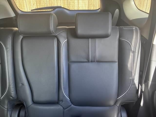 アウトランダーPHEV Gプレミアムパッケージ 4WD 黒本革シート ロックフォードサウンド 純正SDナビ レーダークルーズコントロール 全周囲カメラ シートヒーター 禁煙車 ステアリングヒーター 衝突軽減ブレーキ フルセグTV(67枚目)