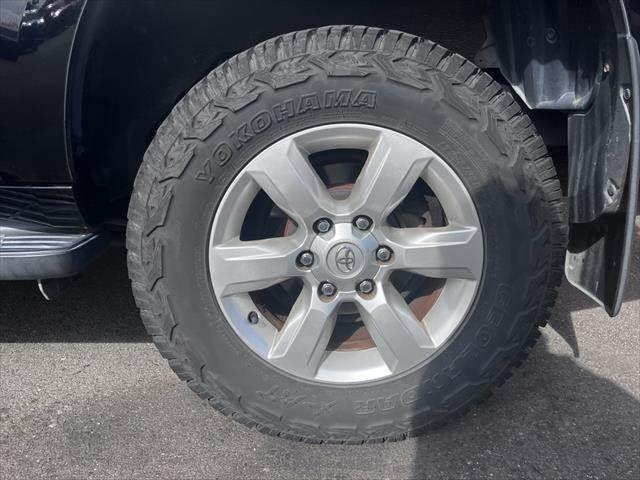 ランドクルーザープラド ＴＸ　Ｌパッケージ　本革ベージュシート　純正ＳＤナビ　クルーズコントロール　バックカメラ　４ＷＤ　禁煙車　フルセグＴＶ　Ｂｌｕｅｔｏｏｔｈ　ＬＥＤヘッドライト　シートヒーター　パワーシート　ミュージックサーバー（29枚目）