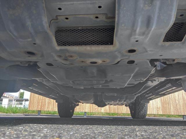 ランドクルーザープラド ＴＸ　Ｌパッケージ　本革ベージュシート　純正ＳＤナビ　クルーズコントロール　バックカメラ　４ＷＤ　禁煙車　フルセグＴＶ　Ｂｌｕｅｔｏｏｔｈ　ＬＥＤヘッドライト　シートヒーター　パワーシート　ミュージックサーバー（32枚目）