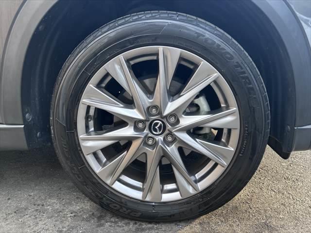 ＣＸ－８ ＸＤプロアクティブ　Ｓパッケージ　黒本革シート　ＢＯＳＥスピーカー　全方位モニター　レーダークルーズコントロール　シートヒーター　禁煙車　衝突軽減ブレーキ　純正ＳＤナビ　電動リアゲート　パワーシート　Ｂｌｕｅｔｏｏｔｈ　フルセグＴＶ（17枚目）