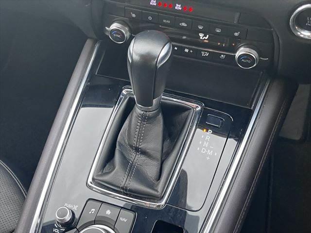 ＣＸ－８ ＸＤプロアクティブ　Ｓパッケージ　黒本革シート　ＢＯＳＥスピーカー　全方位モニター　レーダークルーズコントロール　シートヒーター　禁煙車　衝突軽減ブレーキ　純正ＳＤナビ　電動リアゲート　パワーシート　Ｂｌｕｅｔｏｏｔｈ　フルセグＴＶ（42枚目）