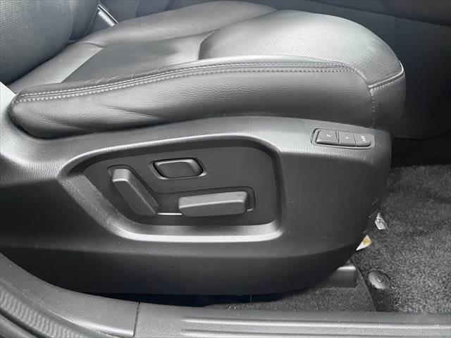 ＣＸ－８ ＸＤプロアクティブ　Ｓパッケージ　黒本革シート　ＢＯＳＥスピーカー　全方位モニター　レーダークルーズコントロール　シートヒーター　禁煙車　衝突軽減ブレーキ　純正ＳＤナビ　電動リアゲート　パワーシート　Ｂｌｕｅｔｏｏｔｈ　フルセグＴＶ（58枚目）