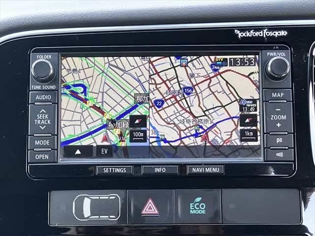 アウトランダーPHEV Gプレミアムパッケージ 黒本革シート 純正ナビ レーダークルーズコントロール バックカメラ AC100V電源 シートヒーター パワーシート 電動リアゲート Bluetooth ETC HIDヘッドライト(4枚目)