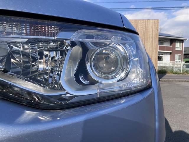 アウトランダーPHEV Gプレミアムパッケージ 黒本革シート 純正ナビ レーダークルーズコントロール バックカメラ AC100V電源 シートヒーター パワーシート 電動リアゲート Bluetooth ETC HIDヘッドライト(22枚目)