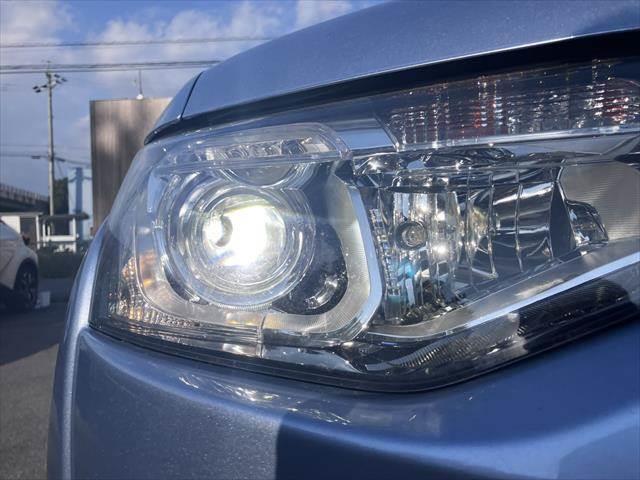 アウトランダーPHEV Gプレミアムパッケージ 黒本革シート 純正ナビ レーダークルーズコントロール バックカメラ AC100V電源 シートヒーター パワーシート 電動リアゲート Bluetooth ETC HIDヘッドライト(31枚目)