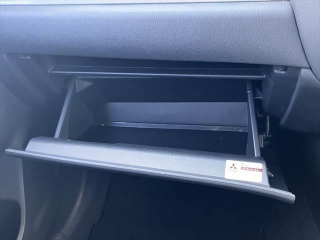 アウトランダーPHEV Gプレミアムパッケージ 黒本革シート 純正ナビ レーダークルーズコントロール バックカメラ AC100V電源 シートヒーター パワーシート 電動リアゲート Bluetooth ETC HIDヘッドライト(46枚目)