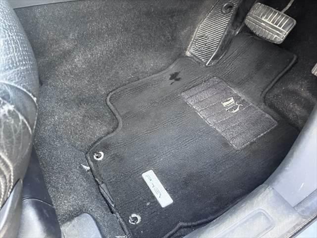 アウトランダーPHEV Gプレミアムパッケージ 黒本革シート 純正ナビ レーダークルーズコントロール バックカメラ AC100V電源 シートヒーター パワーシート 電動リアゲート Bluetooth ETC HIDヘッドライト(51枚目)