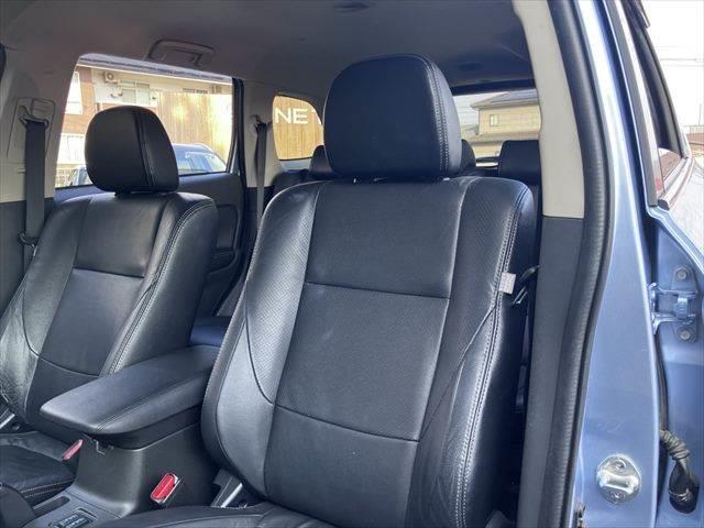 アウトランダーPHEV Gプレミアムパッケージ 黒本革シート 純正ナビ レーダークルーズコントロール バックカメラ AC100V電源 シートヒーター パワーシート 電動リアゲート Bluetooth ETC HIDヘッドライト(61枚目)