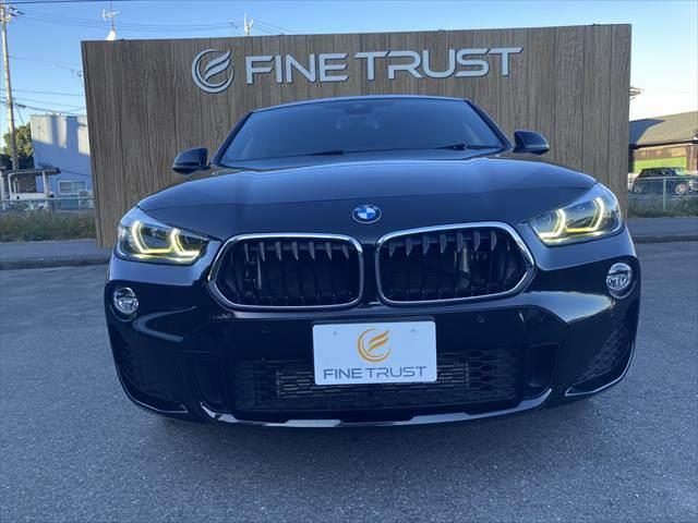 Ｘ２ ｘＤｒｉｖｅ　２０ｉ　ＭスポーツＸ　純正ＨＤＤナビ　アダプティブクルーズコントロール　バックカメラ　禁煙車　シートヒーター　電動リアゲート　ＬＥＤヘッドライト　スマートキー　コーナーセンサー　オートマチックハイビーム　盗難防止装置（14枚目）