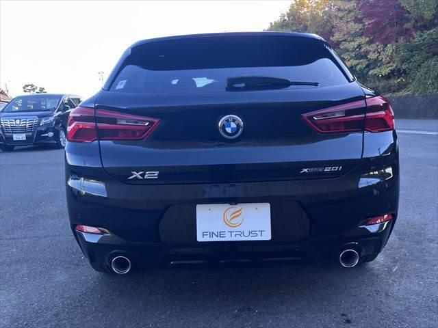 Ｘ２ ｘＤｒｉｖｅ　２０ｉ　ＭスポーツＸ　純正ＨＤＤナビ　アダプティブクルーズコントロール　バックカメラ　禁煙車　シートヒーター　電動リアゲート　ＬＥＤヘッドライト　スマートキー　コーナーセンサー　オートマチックハイビーム　盗難防止装置（18枚目）