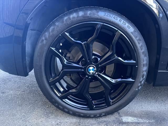 Ｘ２ ｘＤｒｉｖｅ　２０ｉ　ＭスポーツＸ　純正ＨＤＤナビ　アダプティブクルーズコントロール　バックカメラ　禁煙車　シートヒーター　電動リアゲート　ＬＥＤヘッドライト　スマートキー　コーナーセンサー　オートマチックハイビーム　盗難防止装置（27枚目）