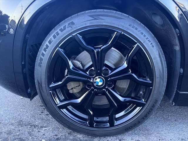 Ｘ２ ｘＤｒｉｖｅ　２０ｉ　ＭスポーツＸ　純正ＨＤＤナビ　アダプティブクルーズコントロール　バックカメラ　禁煙車　シートヒーター　電動リアゲート　ＬＥＤヘッドライト　スマートキー　コーナーセンサー　オートマチックハイビーム　盗難防止装置（29枚目）
