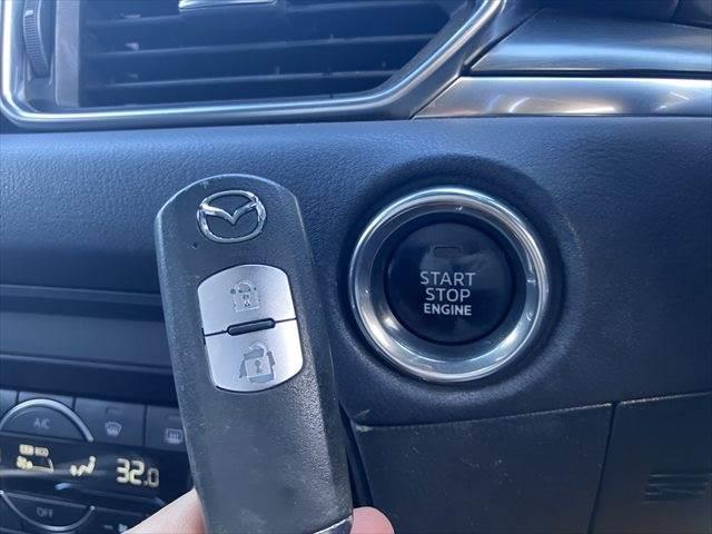 ＣＸ－８ ＸＤプロアクティブ　純正ナビ　レーダークルーズコントロール　シートヒーター　衝突軽減ブレーキ　コーナーセンサー　禁煙車　フルセグＴＶ　Ｂｌｕｅｔｏｏｔｈ　パワーシート　ＬＥＤヘッドライト　オートマチックハイビーム（45枚目）