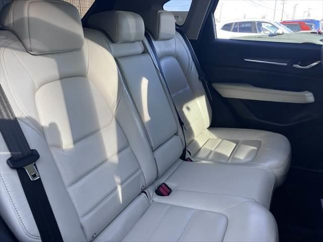 ＣＸ－５ ＸＤ　Ｌパッケージ　本革シート　純正ＳＤナビ　レーダークルーズコントロール　バックカメラ　シートヒーター　禁煙車　電動リアゲート　ＬＥＤヘッドライト　フルセグＴＶ　パワーシート　衝突軽減ブレーキ　クリアランスソナー（11枚目）