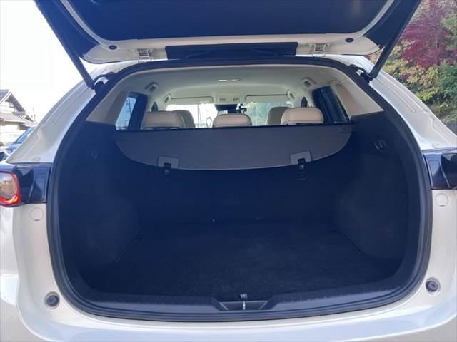 ＣＸ－５ ＸＤ　Ｌパッケージ　本革シート　純正ＳＤナビ　レーダークルーズコントロール　バックカメラ　シートヒーター　禁煙車　電動リアゲート　ＬＥＤヘッドライト　フルセグＴＶ　パワーシート　衝突軽減ブレーキ　クリアランスソナー（12枚目）