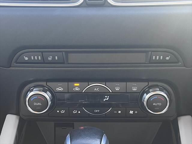 ＣＸ－５ ＸＤ　Ｌパッケージ　本革シート　純正ＳＤナビ　レーダークルーズコントロール　バックカメラ　シートヒーター　禁煙車　電動リアゲート　ＬＥＤヘッドライト　フルセグＴＶ　パワーシート　衝突軽減ブレーキ　クリアランスソナー（41枚目）