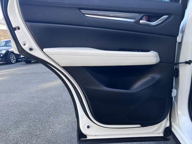 ＣＸ－５ ＸＤ　Ｌパッケージ　本革シート　純正ＳＤナビ　レーダークルーズコントロール　バックカメラ　シートヒーター　禁煙車　電動リアゲート　ＬＥＤヘッドライト　フルセグＴＶ　パワーシート　衝突軽減ブレーキ　クリアランスソナー（69枚目）