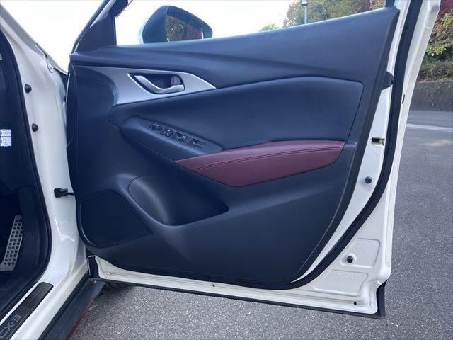 ＣＸ－３ ＸＤ　ツーリング　純正ＳＤナビ　衝突軽減ブレーキ　フルエアロ　禁煙車　ハーフレザーシート　バックカメラ　スマートキー　クルーズコントロール　ＢＳＭ　アイドリングストップ　電動格納ミラー（54枚目）