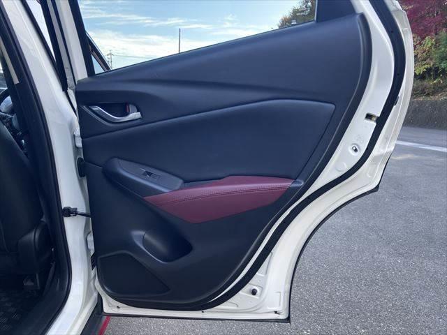 ＣＸ－３ ＸＤ　ツーリング　純正ＳＤナビ　衝突軽減ブレーキ　フルエアロ　禁煙車　ハーフレザーシート　バックカメラ　スマートキー　クルーズコントロール　ＢＳＭ　アイドリングストップ　電動格納ミラー（57枚目）
