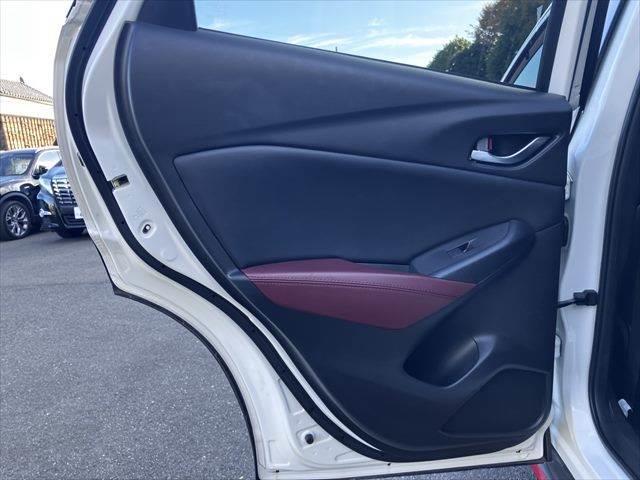 ＣＸ－３ ＸＤ　ツーリング　純正ＳＤナビ　衝突軽減ブレーキ　フルエアロ　禁煙車　ハーフレザーシート　バックカメラ　スマートキー　クルーズコントロール　ＢＳＭ　アイドリングストップ　電動格納ミラー（63枚目）