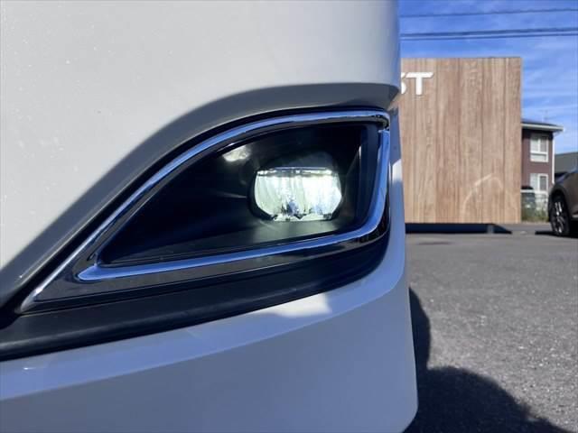 ノア Ｘ　純正ＳＤナビ　フルセグＴＶ　フリップダウンモニター　両側パワースライドドア　禁煙車　バックカメラ　スマートキー　電動格納ミラー　アイドリングストップ　ＥＴＣ　オートエアコン（14枚目）