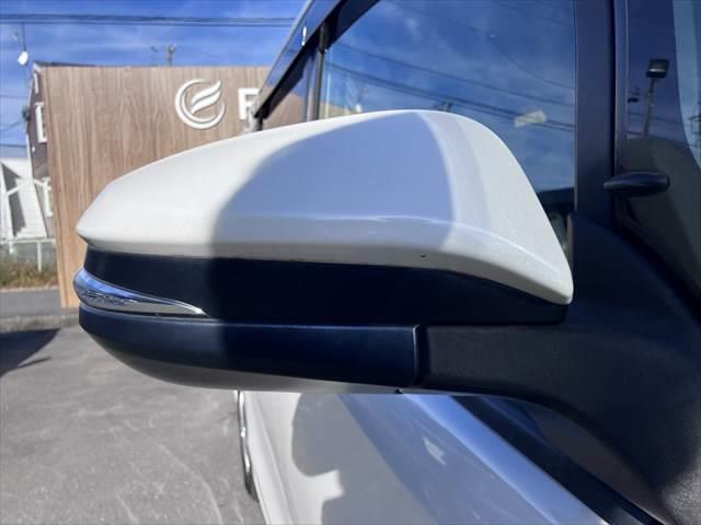 ノア Ｘ　純正ＳＤナビ　フルセグＴＶ　フリップダウンモニター　両側パワースライドドア　禁煙車　バックカメラ　スマートキー　電動格納ミラー　アイドリングストップ　ＥＴＣ　オートエアコン（24枚目）