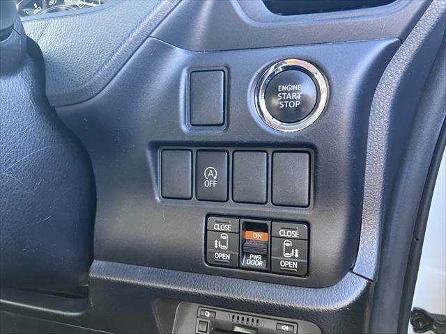 ノア Ｘ　純正ＳＤナビ　フルセグＴＶ　フリップダウンモニター　両側パワースライドドア　禁煙車　バックカメラ　スマートキー　電動格納ミラー　アイドリングストップ　ＥＴＣ　オートエアコン（46枚目）