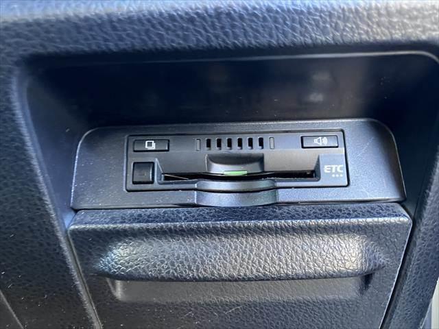 ノア Ｘ　純正ＳＤナビ　フルセグＴＶ　フリップダウンモニター　両側パワースライドドア　禁煙車　バックカメラ　スマートキー　電動格納ミラー　アイドリングストップ　ＥＴＣ　オートエアコン（47枚目）