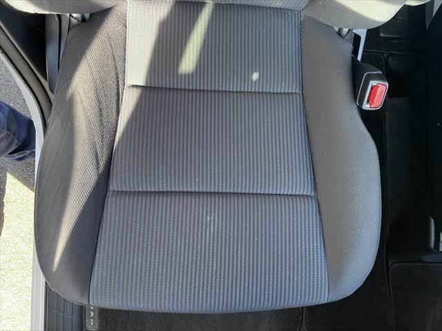 ノア Ｘ　純正ＳＤナビ　フルセグＴＶ　フリップダウンモニター　両側パワースライドドア　禁煙車　バックカメラ　スマートキー　電動格納ミラー　アイドリングストップ　ＥＴＣ　オートエアコン（54枚目）