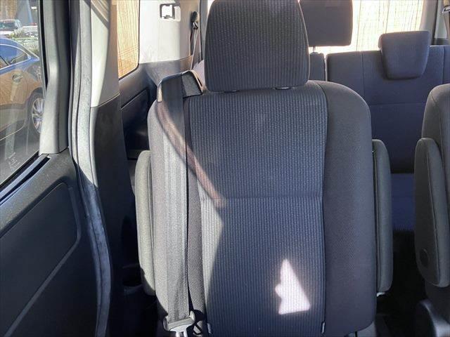 ノア Ｘ　純正ＳＤナビ　フルセグＴＶ　フリップダウンモニター　両側パワースライドドア　禁煙車　バックカメラ　スマートキー　電動格納ミラー　アイドリングストップ　ＥＴＣ　オートエアコン（56枚目）