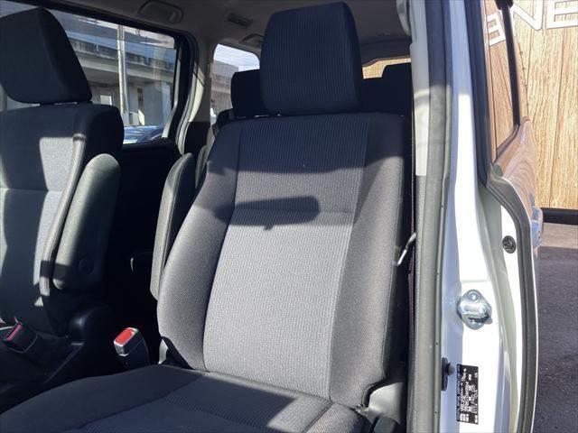 ノア Ｘ　純正ＳＤナビ　フルセグＴＶ　フリップダウンモニター　両側パワースライドドア　禁煙車　バックカメラ　スマートキー　電動格納ミラー　アイドリングストップ　ＥＴＣ　オートエアコン（61枚目）