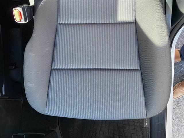 ノア Ｘ　純正ＳＤナビ　フルセグＴＶ　フリップダウンモニター　両側パワースライドドア　禁煙車　バックカメラ　スマートキー　電動格納ミラー　アイドリングストップ　ＥＴＣ　オートエアコン（62枚目）