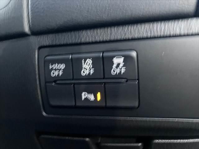 ☆アイドリングストップ　レーンキープアシスト　横滑り防止装置　クリアランスソナー