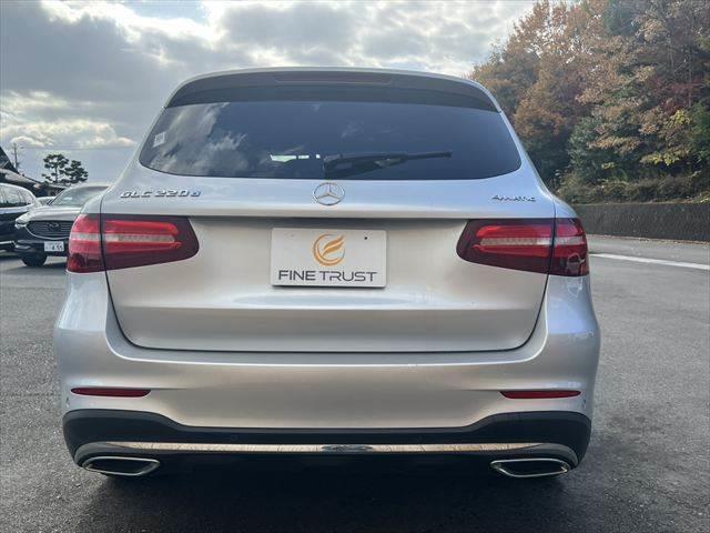ＧＬＣ ＧＬＣ２２０ｄ　４マチックスポーツ　純正ナビ　レーダークルーズコントロール　全周囲モニター　シートヒーター　クリアランスソナー　禁煙車　衝突軽減ブレーキ　Ｂｌｕｅｔｏｏｔｈ　フルセグＴＶ　ＥＴＣ　パワーシート　ＢＳＭ　ＬＥＤヘッドライト（15枚目）
