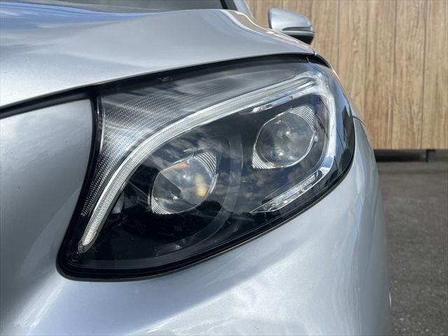 ＧＬＣ ＧＬＣ２２０ｄ　４マチックスポーツ　純正ナビ　レーダークルーズコントロール　全周囲モニター　シートヒーター　クリアランスソナー　禁煙車　衝突軽減ブレーキ　Ｂｌｕｅｔｏｏｔｈ　フルセグＴＶ　ＥＴＣ　パワーシート　ＢＳＭ　ＬＥＤヘッドライト（20枚目）